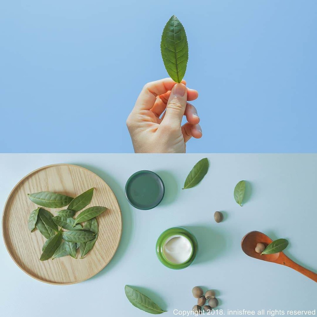 Nước Hoa Hồng Trà Xanh Innisfree Green Tea Seed Skin 200ml