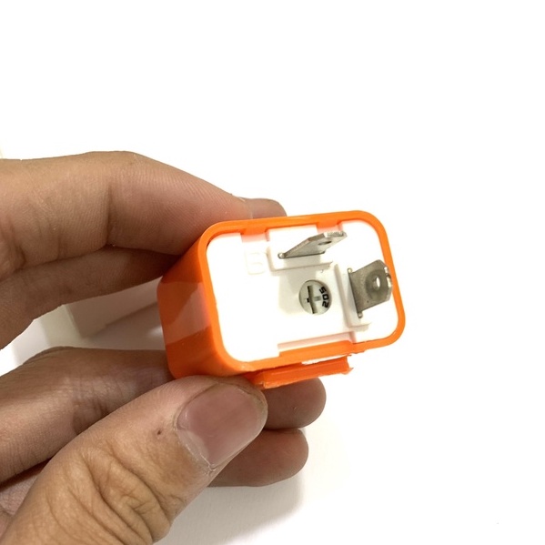 Cục chớp xi nhan điều chỉnh tốc độ nhanh chậm dùng cho mọi dòng xe máy cực xịn xò