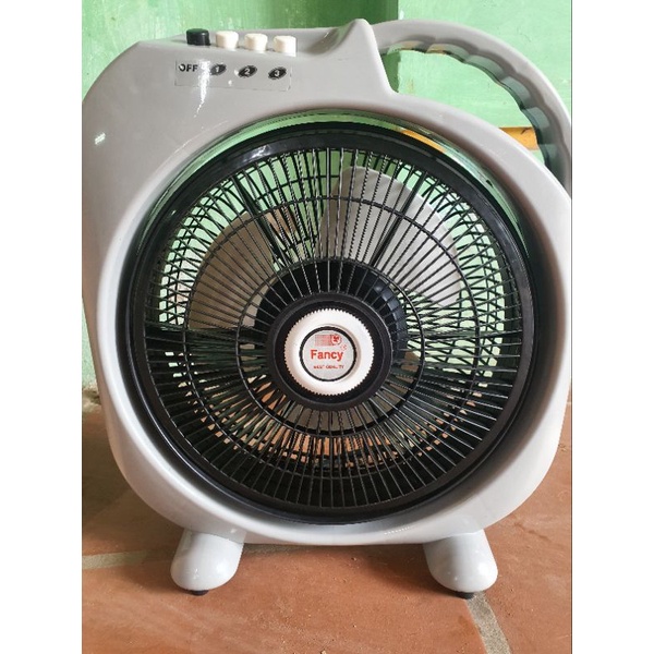 QUẠT HỘP TẢN GIÓ B- 300 FANCY , QUẠT ĐỂ BÀN TỰ NGẮT KHI ĐỔ AN TOÀN CHO NGƯỜI SỬ DỤNG