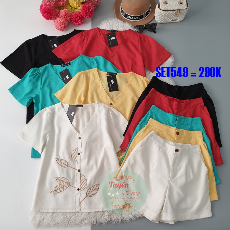 Set áo SM cổ tim thêu lá và quần sort