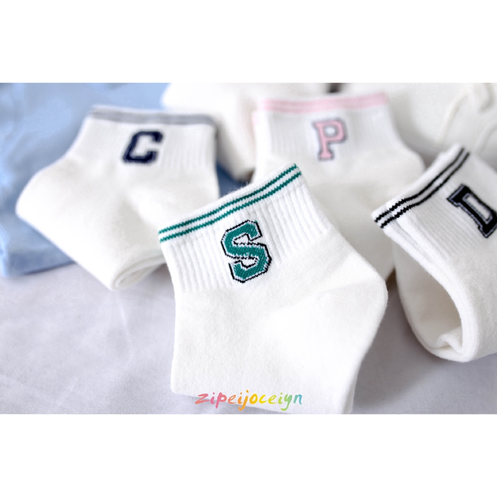 Vớ trắng in họa tiết chữ cái thời trang dành cho nữ