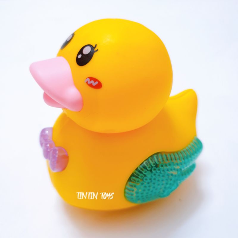 [có ĐÈN] Đồ chơi chú vịt con dễ thương chạy dây cót