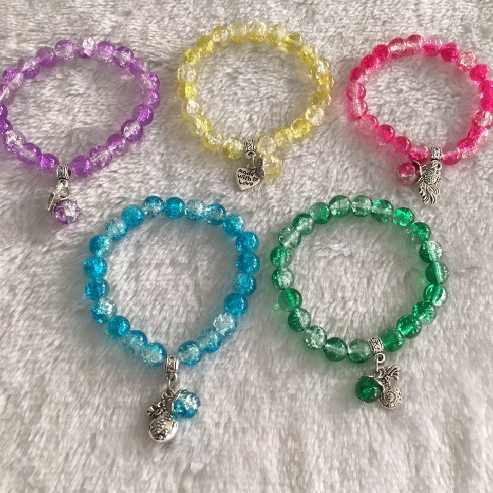 VT252 Vòng tay hạt đá mix charm 5 cái/lốc