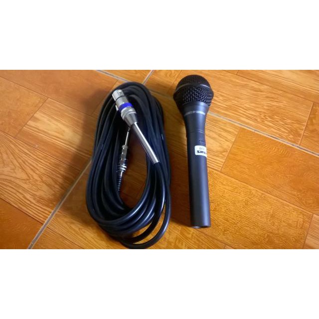 mic có dây shupu 959    bảo hành 6 tháng đổi mới