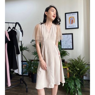 ĐẦM CỔ V PHỐI TAY SHEER EDINI-D1105