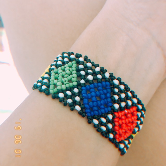 Vòng tay dân tộc