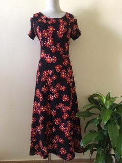 Đầm maxi dáng dài hoa cúc