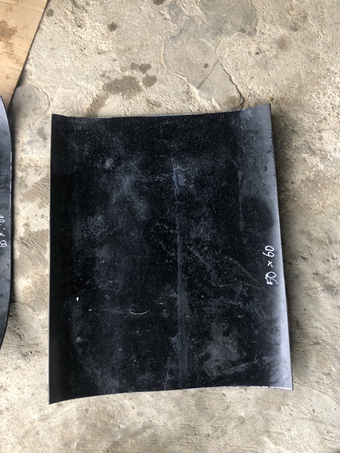 Sản phẩm gia đình làm: Tấm chắn bùn kích thước 50x60cm chất liệu băng tải