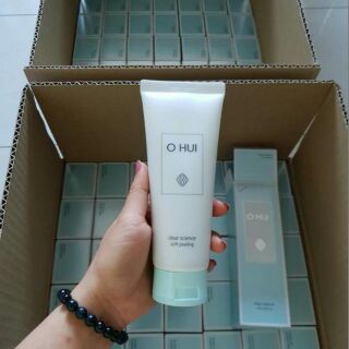 Tẩy da chết ohui clear science soft peeling 100ml