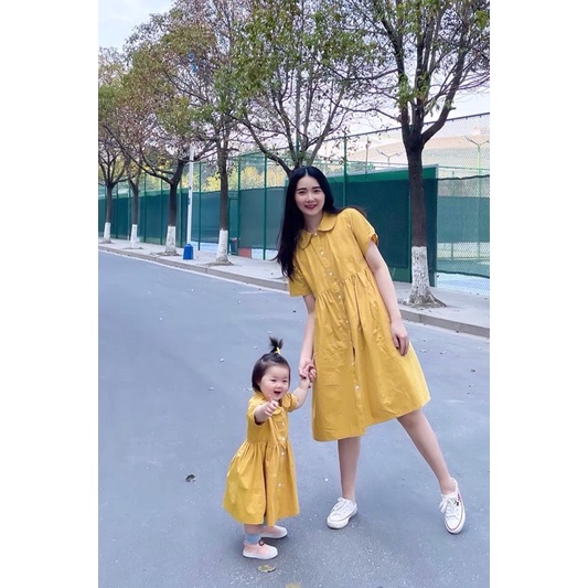 váy đôi mẹ và bé dạo phố dễ thương chất đũi mềm mát