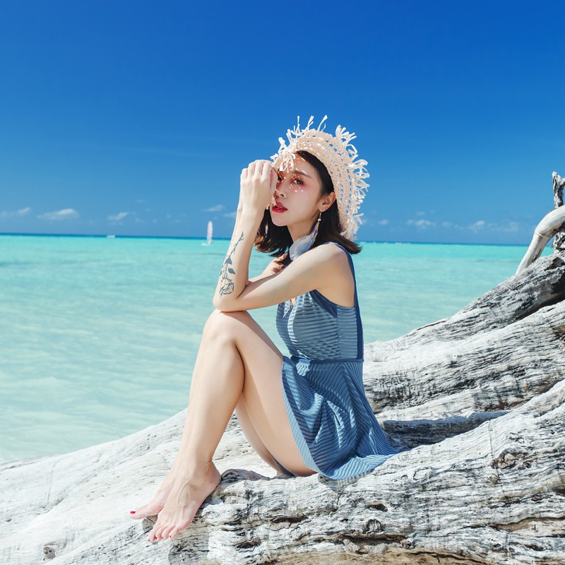 bộ đồ nữÁo tắm phong cách Hàn Quốc mới, ngực nhỏ, thời trang bảo thủ, mỏng, che bụng, ôm vừa vặn, suối nước nóng, v11 | BigBuy360 - bigbuy360.vn