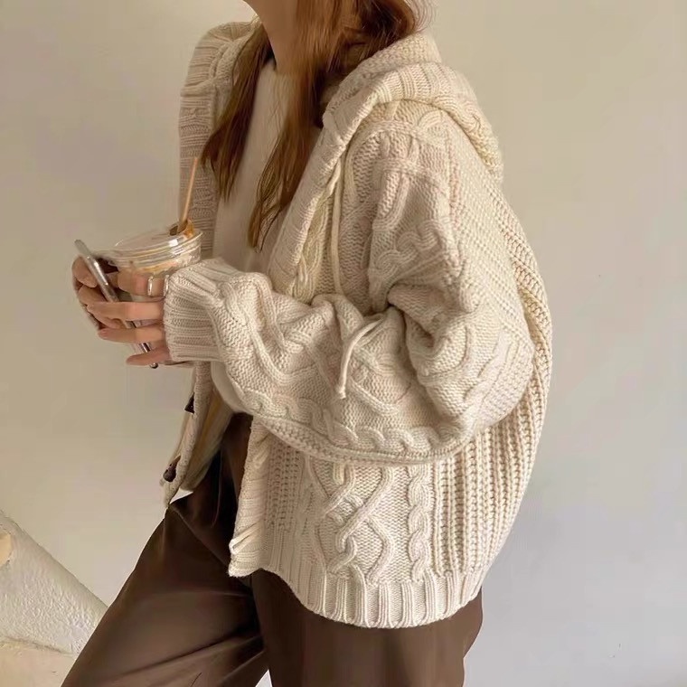 Áo khoác len màu sắc thời trang kiểu dáng cho nữ