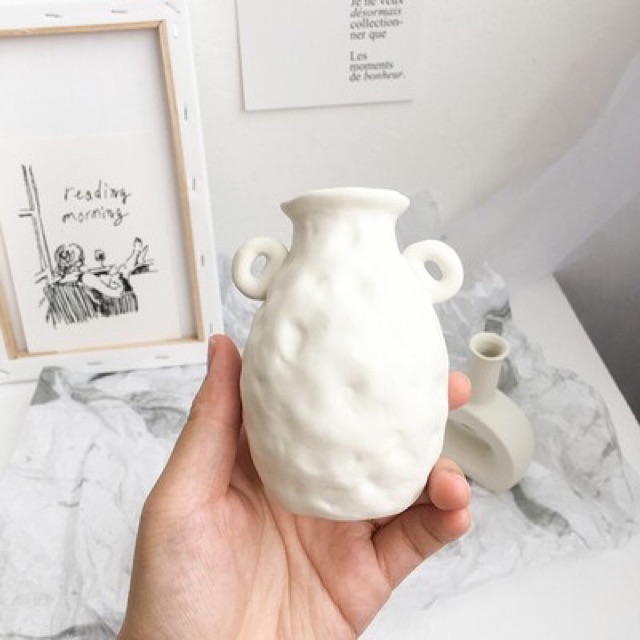 Bình trìu tượng