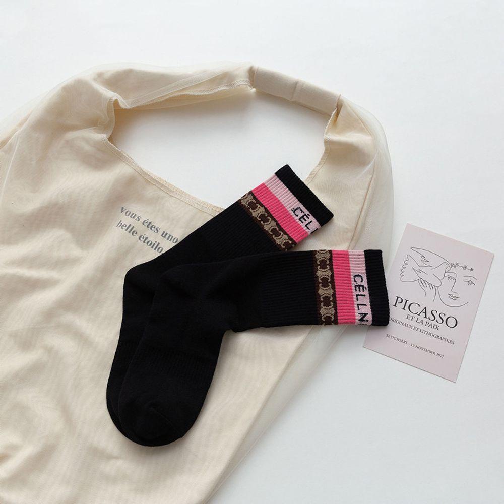 Đôi Vớ Cotton Trang Trí Chữ Phong Cách Thanh Lịch Dành Cho Cả Nam Và Nữ