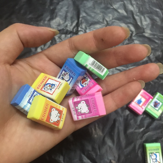 1 viên tẩy hình hoa quả to,gôm tẩy bút chì