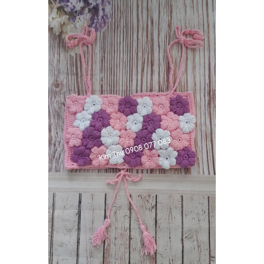 Áo đính hoa móc len