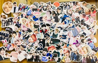 Sticker BTS có đề can bóc dán 30-60 cái