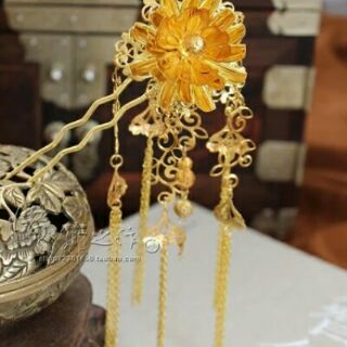 Trâm cài tóc cổ trang cúc vàng