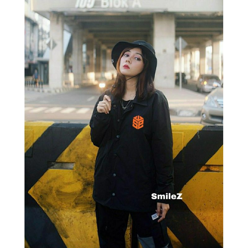 Áo khoác dù SWE Cube Nam Nữ Ulzzang Form Rộng Cổ Bẻ Dù 2 Lớp Jacket SmileZ