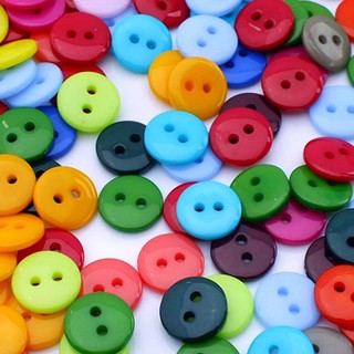 Set 100 nút áo nhựa hai lỗ nhiều màu sắc khác nhau