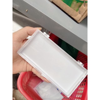 hộp đựng móng (nailbox)