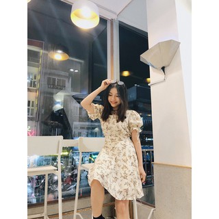 Đầm hoa vàng tay phồng ( kèm ảnh shop chụp )