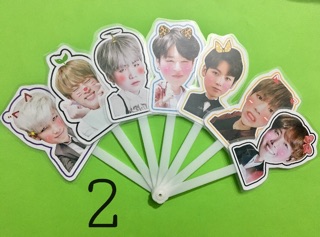Quạt xoè đầu to BTS