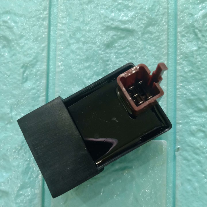 IC 5 chân xe dream wave