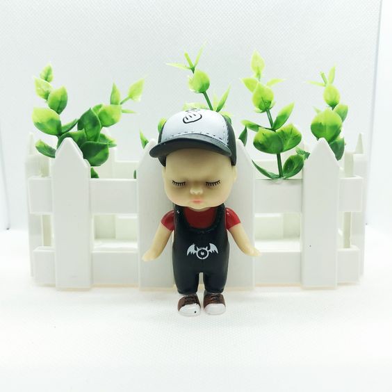 BÉ TRAI MŨ TRẴNG/ĐEN (2304.061)