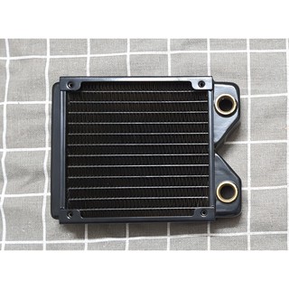 Két tản nhiệt nước Radiator