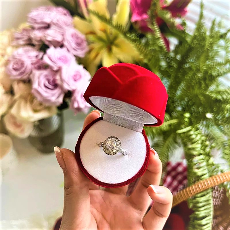 Hộp Nhẫn Hình Bông Hoa Hồng Đỏ thời trang phong cách châu âu để tỏ tình, cầu hôn, ngày cưới ý nghĩa