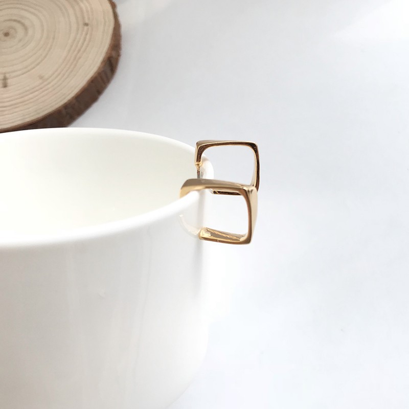 Khuyên tai kim loại dạng hình vuông độc đáo cá tính hợp thời trang A246