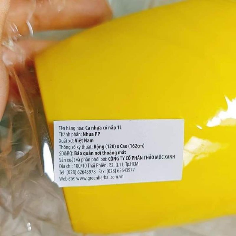 Ca nhựa nắp đậy Nutifood có chia vạch 1 lít