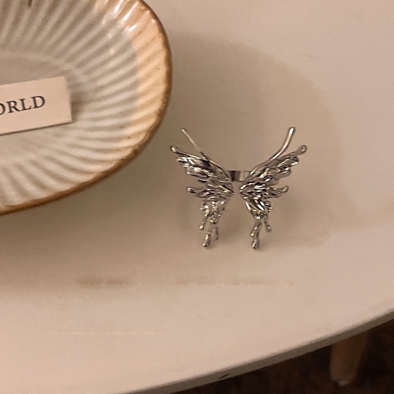 Nhẫn Hở Bằng Kim Loại Hình Bướm Thiết Kế Độc Đáo