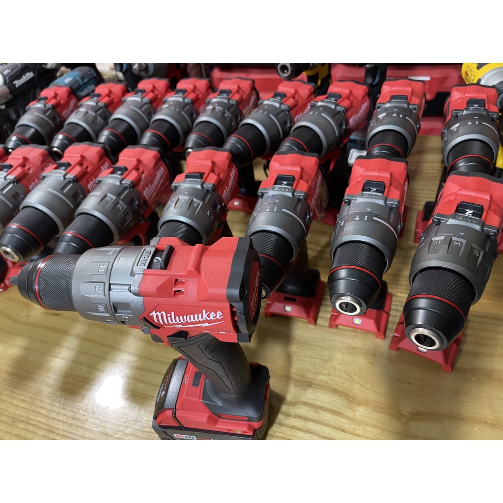 Máy khoan pin Milwaukee 2904 M18