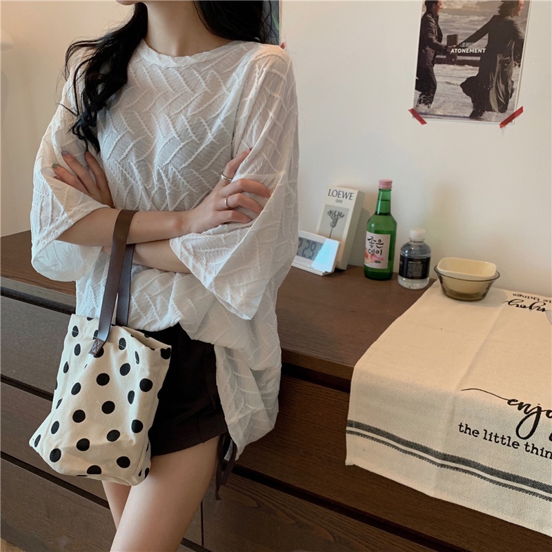 Áo Thun Mỏng Cổ Tròn Ngắn Tay Dáng Rộng Trong Suốt