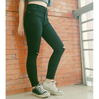 👑 Quần skinny jeans đen rách gối
