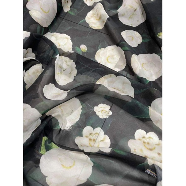 Vải tơ hoa hồng