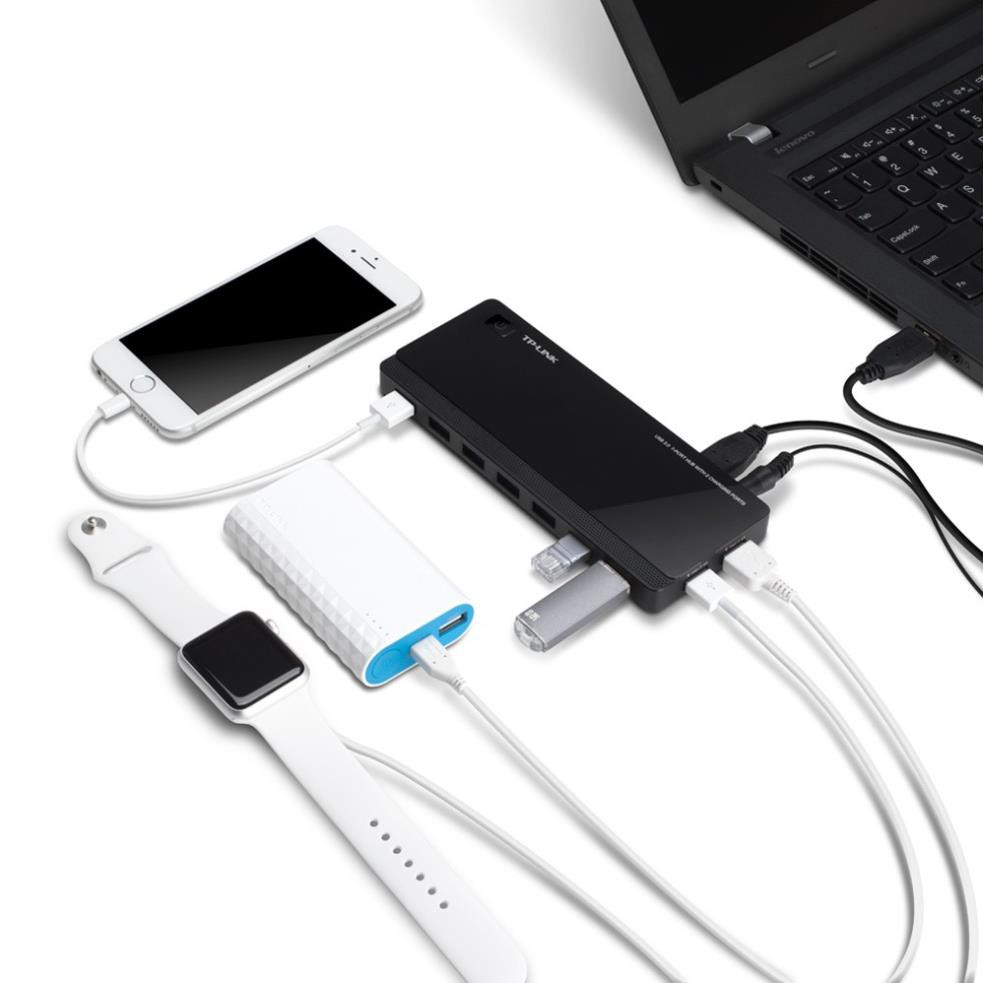 USB 3.0 7-Port Hub with 2 Charging Ports UH720