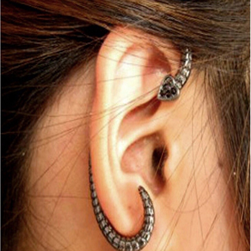 Khuyên vành tai hình rắn phong cách gothic cá tính độc đáo