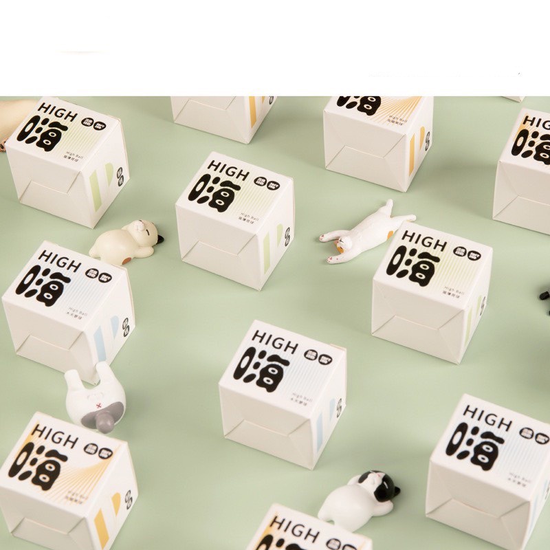 Cỏ bạc hà viên hình chữ nhật gắn tường cho mèo