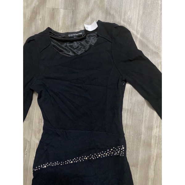 New đầm đen vải dày dặn