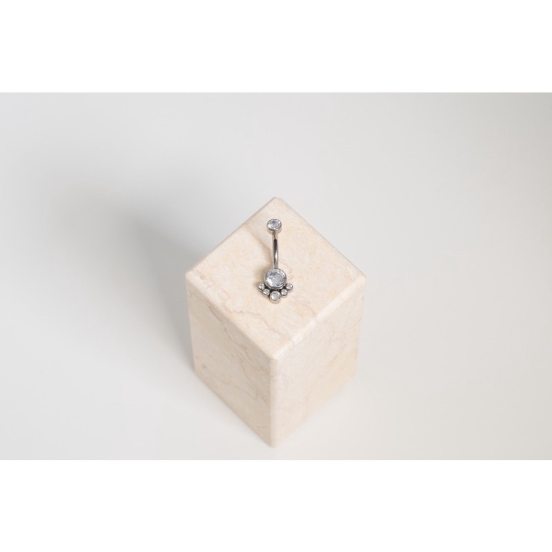 Khuyên rốn Internally Threaded Paw Navel Ring