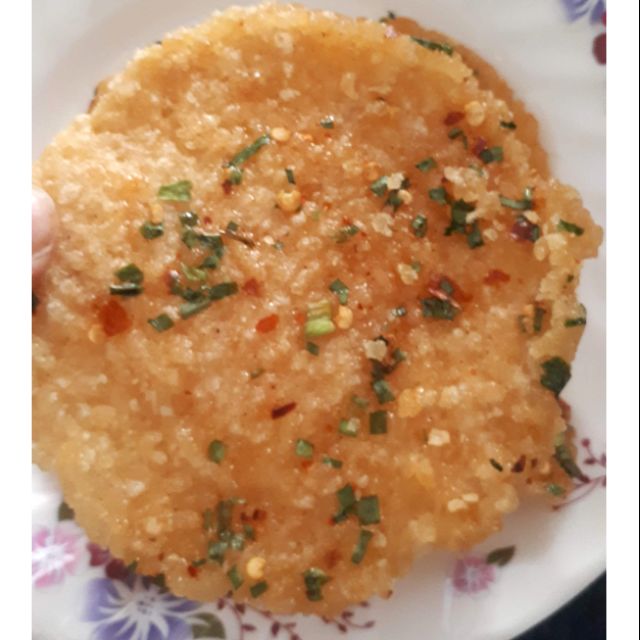 [Mã 77FMCGSALE1 giảm 10% đơn 250K] (3 cái to tròn 100gr )Cơm cháy chiên mắm hành cực ngon 100gr