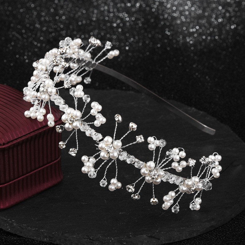 Vương miện cô dâu tạo hình hoa làm bằng tay