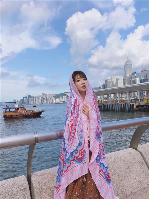 Khăn choàng boho in hoạ tiết thổ cẩm du lịch biển - Maben