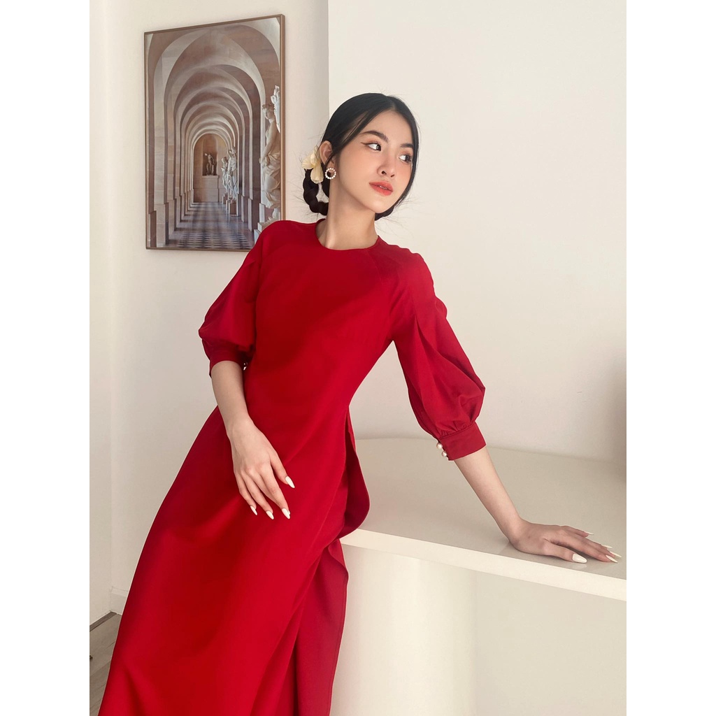 TUBYCATU | Áo dài đỏ tay xếp ly (không kèm quần)