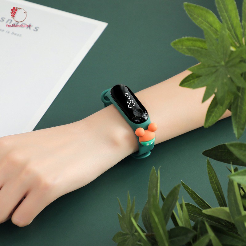 Đồng hồ đeo tay thể thao điện tử kỹ thuật số chống thấm nước thiết kế hình hoạt hình dễ thương cho trẻ em