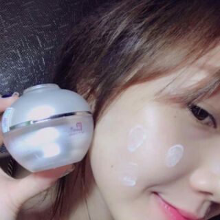 FACE THẠCH DƯỠNG TRẮNG DA MWHITE