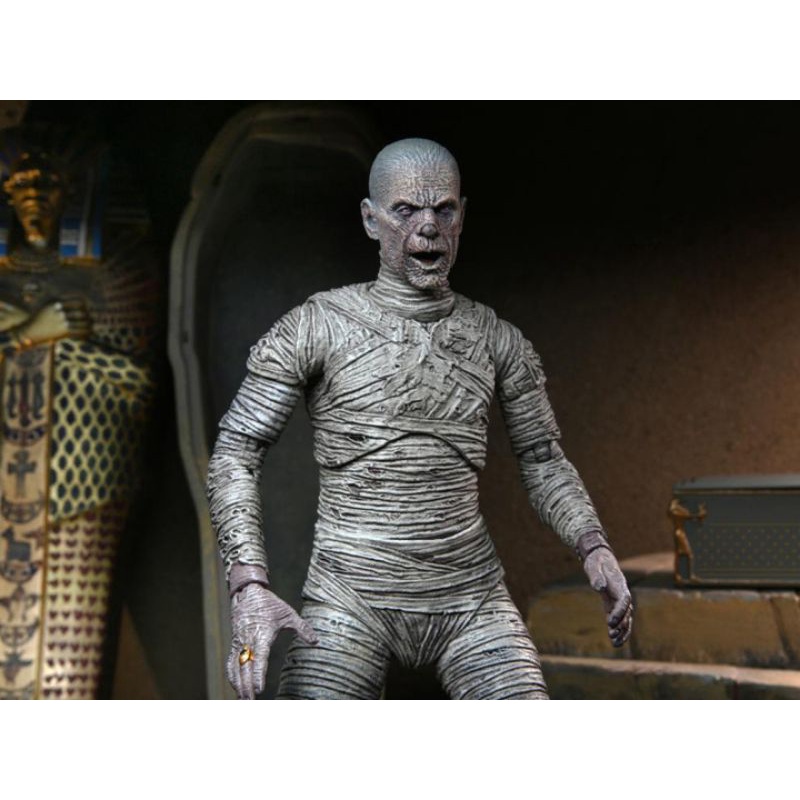 Mô hình The Mummy  NECA Ultimate có sẵn